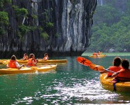 Cheo Kayak Ha Long